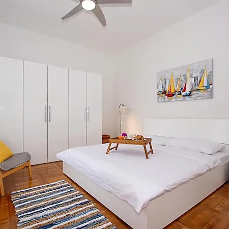 Apartamento Dinos Place Zadar