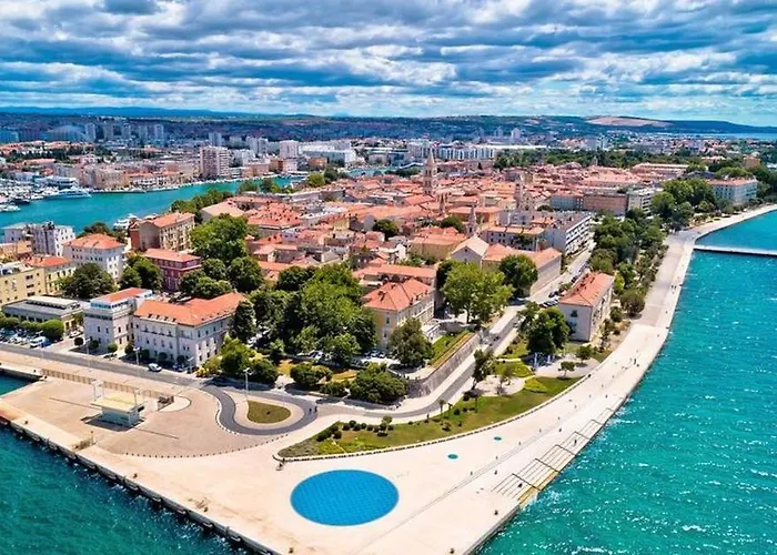 Dinos Place Apartamento Zadar